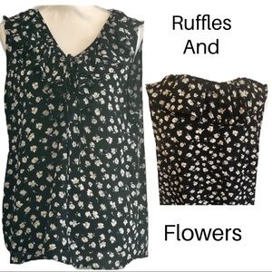 Zenobia Feminine floral print top